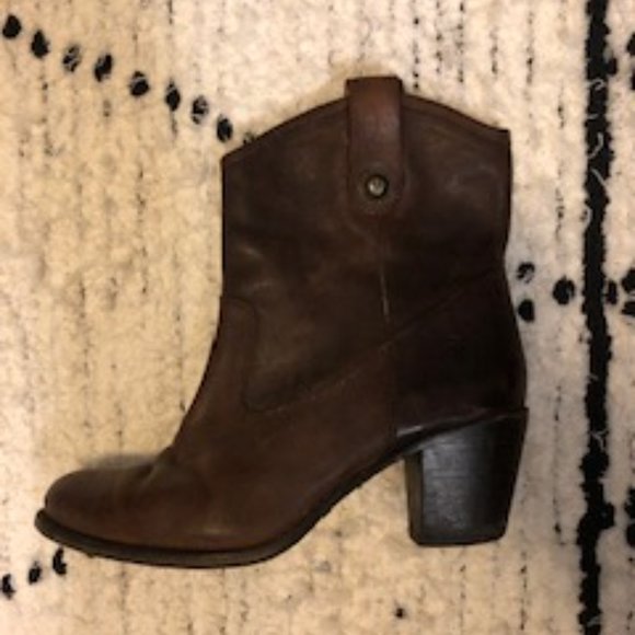 Frye Jackie Button Dark Brown short boots - Picture 3 of 4
